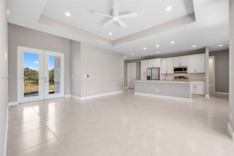 House in LaBelle, Florida 4 bedrooms, 154.4 sq.m. № 2035078 - photo 4