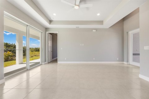 House in LaBelle, Florida 4 bedrooms, 154.4 sq.m. № 2035078 - photo 13