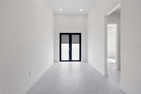 Villa ou maison à louer à Cape Coral, Floride: 4 chambres, 176.89 m2 № 1591870 - photo 5