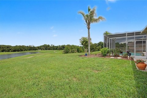 House in Dade City, Florida 4 bedrooms, 254.65 sq.m. № 2259535 - photo 10