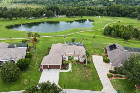 House in Dade City, Florida 4 bedrooms, 254.65 sq.m. № 2259535 - photo 5