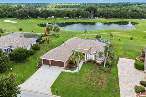 House in Dade City, Florida 4 bedrooms, 254.65 sq.m. № 2259535 - photo 11