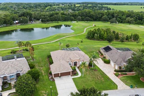 House in Dade City, Florida 4 bedrooms, 254.65 sq.m. № 2259535 - photo 26