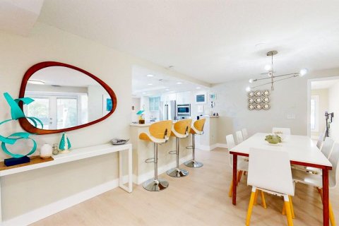 Casa en alquiler en Saint Pete Beach, Florida, 4 dormitorios, 243.59 m2 № 1900237 - foto 18