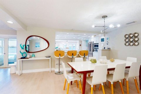 Casa en alquiler en Saint Pete Beach, Florida, 4 dormitorios, 243.59 m2 № 1900237 - foto 11