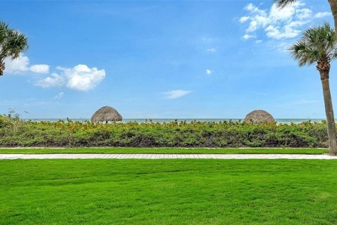 Copropriété à vendre à Longboat Key, Floride: 2 chambres, 136.75 m2 № 2434533 - photo 17