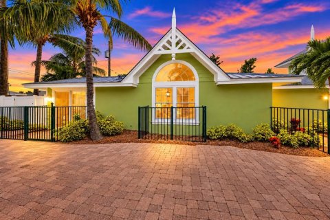 Copropriété à vendre à Holmes Beach, Floride: 2 chambres, 96.43 m2 № 2426040 - photo 4