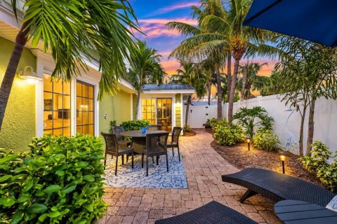 Copropriété à vendre à Holmes Beach, Floride: 2 chambres, 96.43 m2 № 2426040 - photo 7