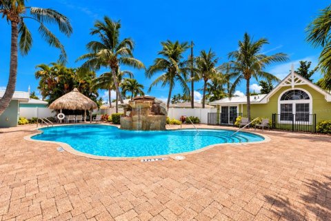 Copropriété à vendre à Holmes Beach, Floride: 2 chambres, 96.43 m2 № 2426040 - photo 3