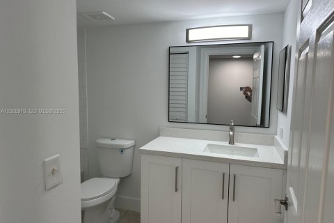 Copropriété à louer à Coconut Creek, Floride: 1 chambre, 72.28 m2 № 2384905 - photo 17