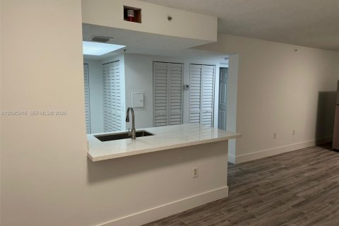 Copropriété à louer à Coconut Creek, Floride: 1 chambre, 72.28 m2 № 2384905 - photo 11