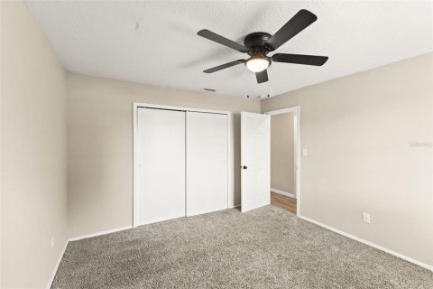 House in Tampa, Florida 5 bedrooms, 212.93 sq.m. № 2200062 - photo 28