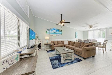 House in Venice, Florida 3 bedrooms, 126.63 sq.m. № 2091905 - photo 8