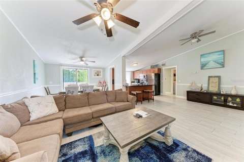 House in Venice, Florida 3 bedrooms, 126.63 sq.m. № 2091905 - photo 10