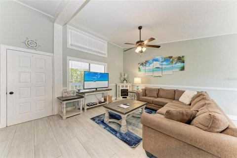 House in Venice, Florida 3 bedrooms, 126.63 sq.m. № 2091905 - photo 9