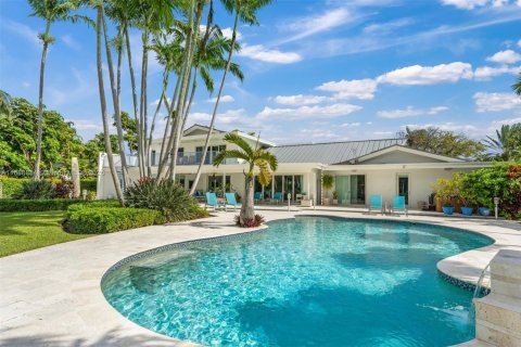 House in Surfside, Florida 6 bedrooms, 509.57 sq.m. № 1438552 - photo 4