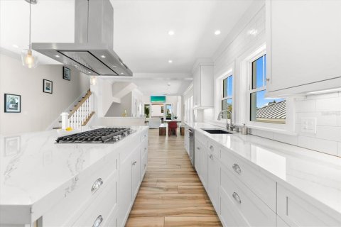 Casa en venta en Sarasota, Florida, 4 dormitorios, 276.01 m2 № 1718689 - foto 23