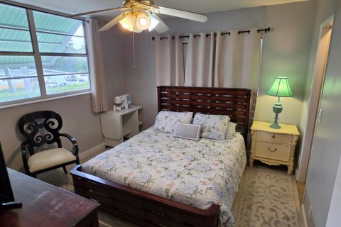 Condo in Deerfield Beach, Florida, 2 bedrooms  № 2382913 - photo 22