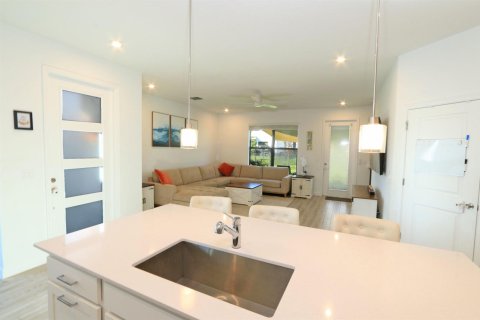 Touwnhouse à vendre à Port St. Lucie, Floride: 3 chambres, 178 m2 № 2087441 - photo 14