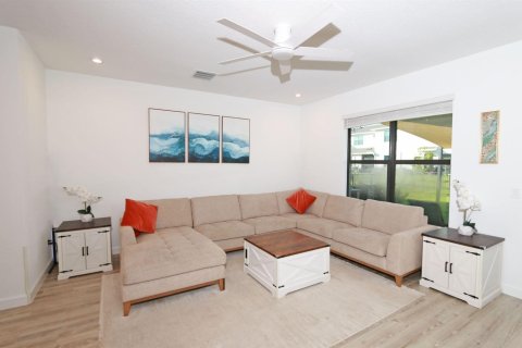 Touwnhouse à vendre à Port St. Lucie, Floride: 3 chambres, 178 m2 № 2087441 - photo 4