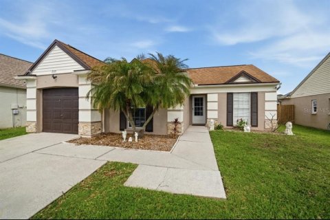 Casa en Brandon, Florida 3 dormitorios, 115.57 m2 № 2107963
