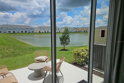 Touwnhouse à louer à Wesley Chapel, Floride: 3 chambres, 127.55 m2 № 2378251 - photo 11