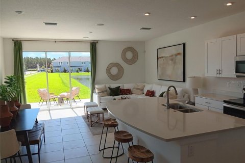 Touwnhouse à louer à Wesley Chapel, Floride: 3 chambres, 127.55 m2 № 2378251 - photo 10