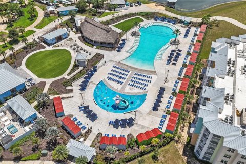 Condo in Kissimmee, Florida, 2 bedrooms  № 2393396 - photo 21
