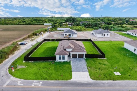 Villa ou maison à vendre à Homestead, Floride: 4 chambres, 175.12 m2 № 1952044 - photo 3