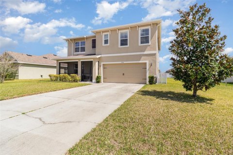 House in Wildwood, Florida 5 bedrooms, 248.42 sq.m. № 1586809 - photo 2