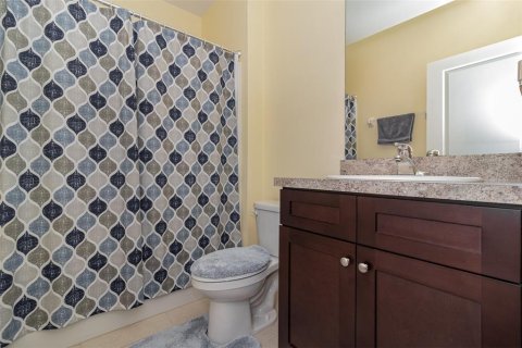 House in Wildwood, Florida 5 bedrooms, 248.42 sq.m. № 1586809 - photo 23