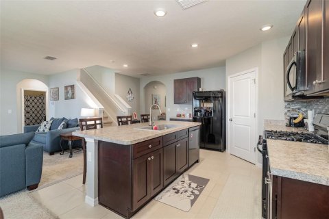 House in Wildwood, Florida 5 bedrooms, 248.42 sq.m. № 1586809 - photo 10
