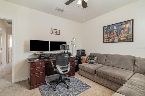 House in Wildwood, Florida 5 bedrooms, 248.42 sq.m. № 1586809 - photo 25