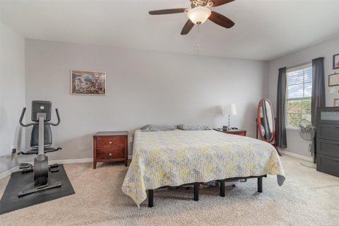House in Wildwood, Florida 5 bedrooms, 248.42 sq.m. № 1586809 - photo 15
