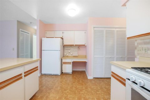 House in Deltona, Florida 3 bedrooms, 182.09 sq.m. № 1680129 - photo 7