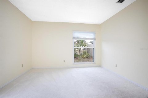 House in Deltona, Florida 3 bedrooms, 182.09 sq.m. № 1680129 - photo 18