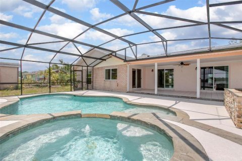 House in Deltona, Florida 3 bedrooms, 182.09 sq.m. № 1680129 - photo 30