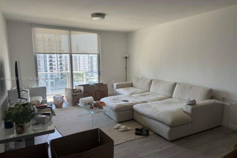 Condominio en alquiler en Miami, Florida, 1 dormitorio, 91.04 m2 № 2045694 - foto 4