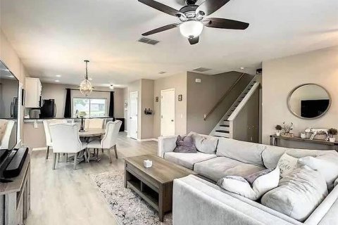 House in Winter Garden, Florida 5 bedrooms, 205.5 sq.m. № 1808210 - photo 6