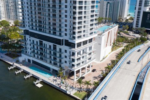 Propiedad comercial en venta en Hollywood, Florida № 1939539 - foto 7