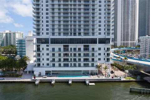 Propiedad comercial en venta en Hollywood, Florida № 1939539 - foto 12