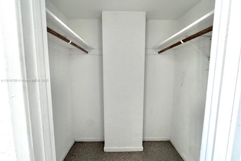 Condo in Sunny Isles Beach, Florida, 1 bedroom  № 1972696 - photo 10