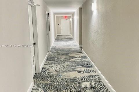 Condo in Hallandale Beach, Florida, 2 bedrooms  № 1948403 - photo 16