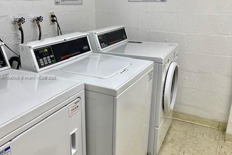 Condo in Hallandale Beach, Florida, 2 bedrooms  № 1948403 - photo 17