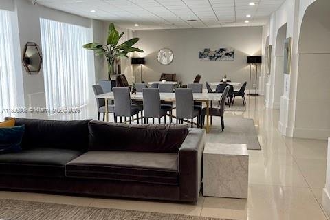 Condo in Hallandale Beach, Florida, 2 bedrooms  № 1948403 - photo 18