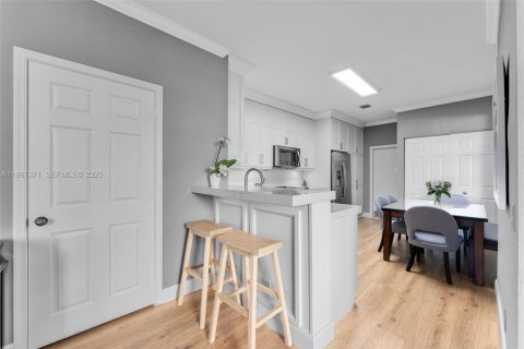 Touwnhouse à vendre à Weston, Floride: 4 chambres, 166.3 m2 № 2023255 - photo 9