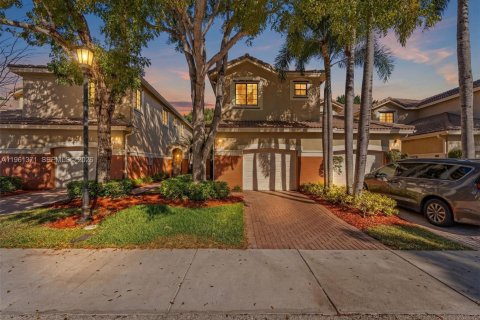 Touwnhouse à Weston, Floride 4 chambres, 166.3 m2 № 2023255