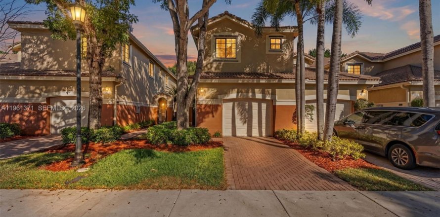 Touwnhouse à Weston, Floride 4 chambres, 166.3 m2 № 2023255