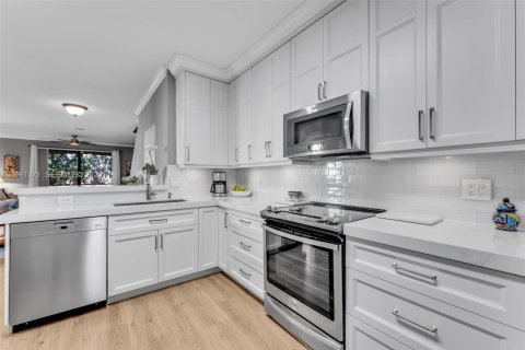 Touwnhouse à vendre à Weston, Floride: 4 chambres, 166.3 m2 № 2023255 - photo 10