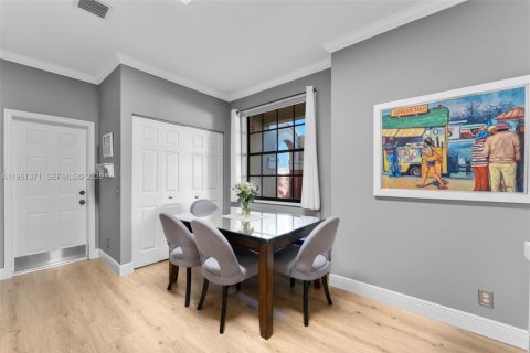 Touwnhouse à vendre à Weston, Floride: 4 chambres, 166.3 m2 № 2023255 - photo 11